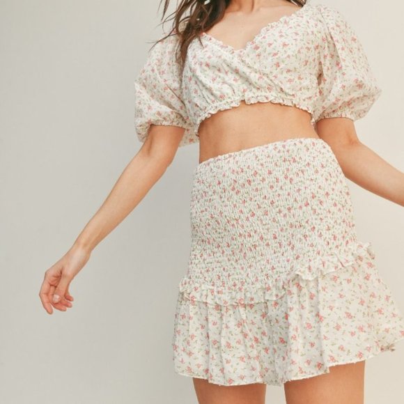 2 piece set: Boho Floral Print Crop Top & Ruffle Hem Skirt Set - Picture 2 of 6